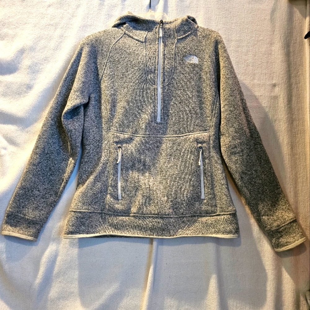 The North Face Women's M Gray Half Zip Hoodie